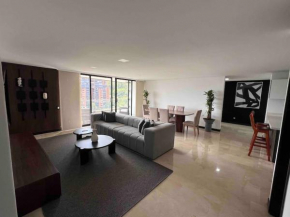 701, Beautiful apartment in heart of El Poblado + View!
